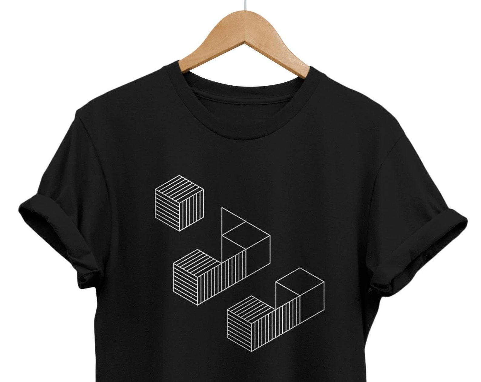 Abstract Geometric T-Shirt: Modern Art Tee XL