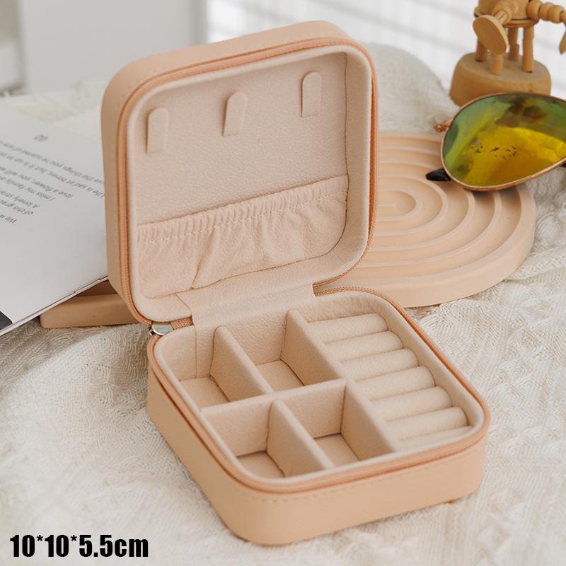 Simple And Portable Travel Jewelry Storage Box For Bracelets Earrings, Rings And Studs