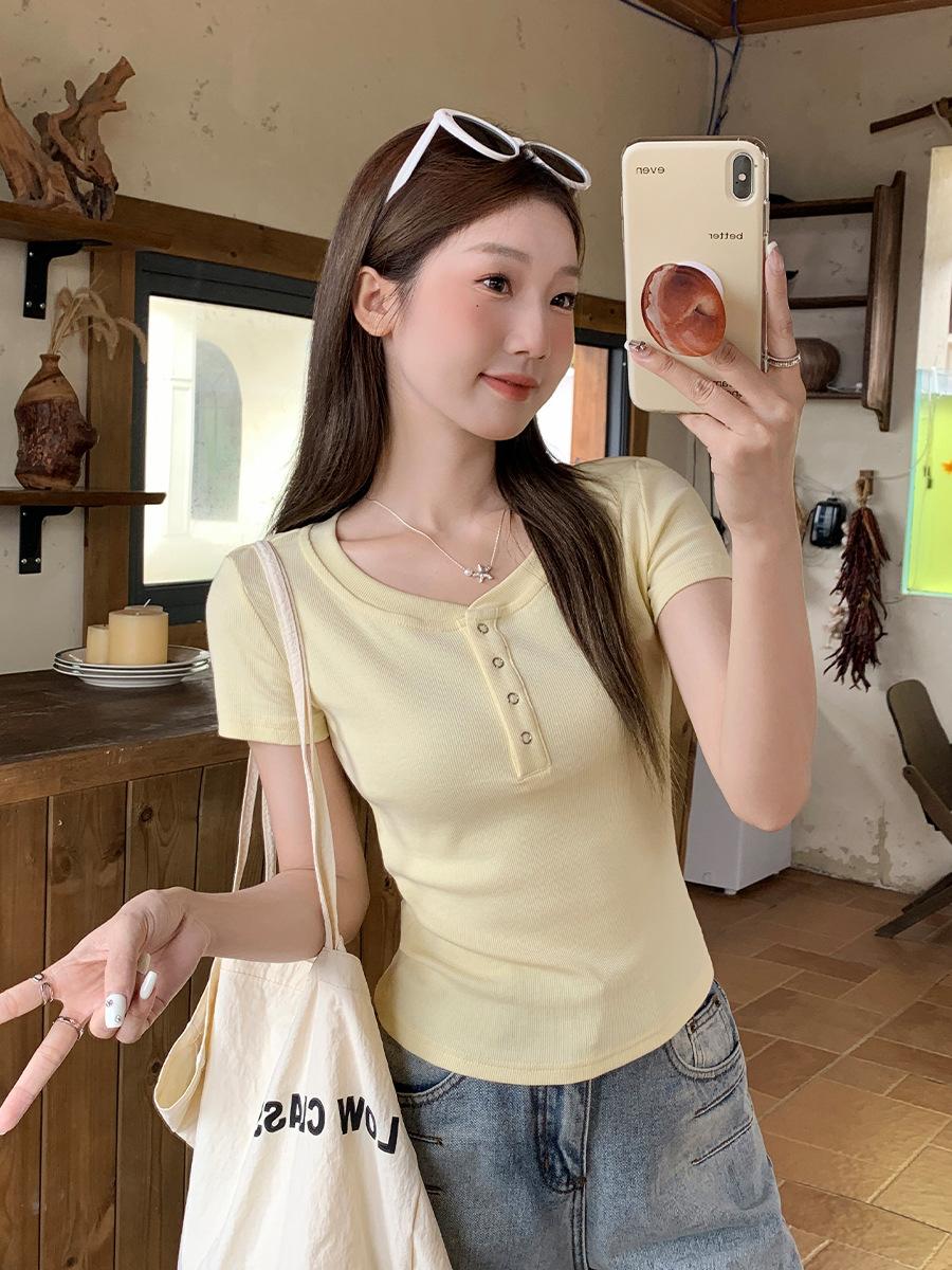 

Yellow Spice Girl semi-open neck design short-sleeved T-shirt women s summer slim-fitting waist short front shoulder top S жёлтый