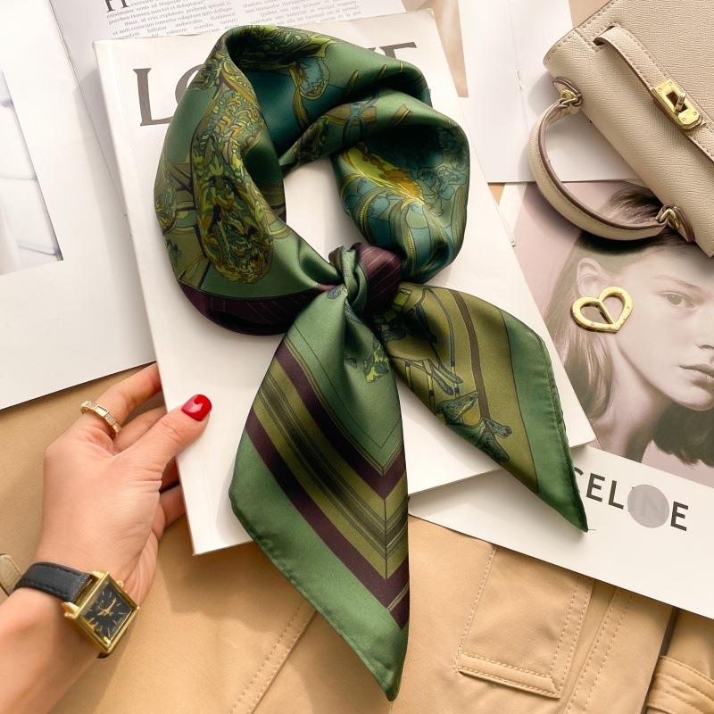 Zhang Ruonan silk scarf women's spring and summer new fashion retro accessories scarf neck high-end small square scarf
