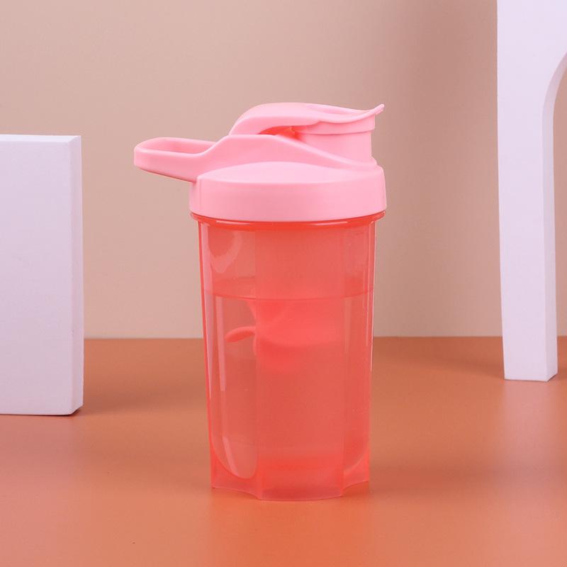 

500 мл пластиковый шейкер для протеинового порошка шейкер для перемешивания фитнес портативный портативный стакан для молочного коктейля 401-500ml красный