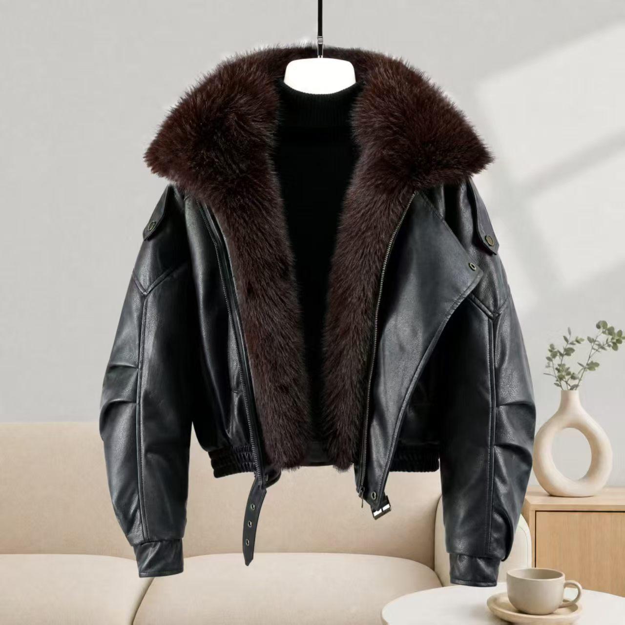 Women`s Hooded Puffer Jacket Faux Fur