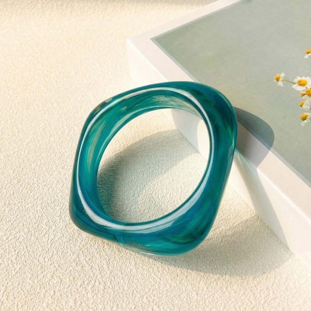 Translucent Acrylic Bracelets Gradient Chunky Cuffs Retro Wristbands Resin Bangles Music Festival