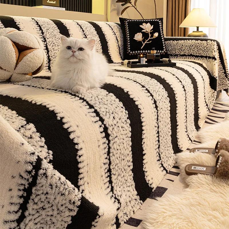 New Light Luxury Striped Anti Slip Sofa Towel Autumn and Winter Thick Plush Furniture Dust Cover Soft Comfortable Warm Blanket