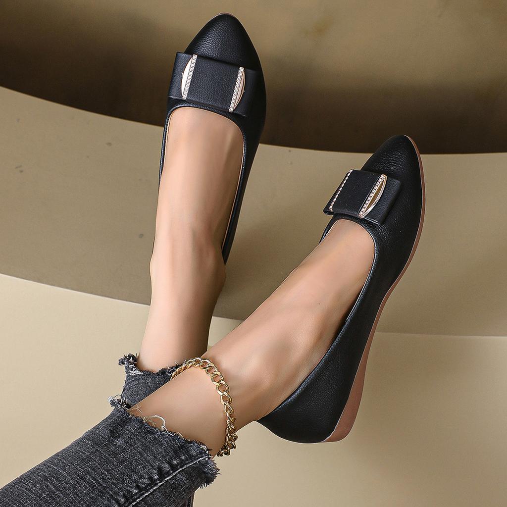 Flat-soled single shoes spring and autumn new shallow soft-soled pointed beanie ladyshoes casual mother shoes