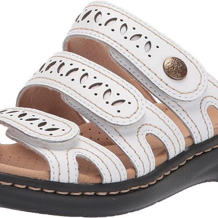 

Женские шлепанцы большого размера с полыми резными толстыми подошвами, с открытым носком, на липучке, легкие, пляжные, прохладные шлепанцы 35 белый