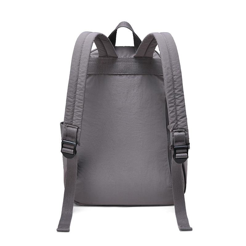 Backpack Women's Outdoor Travel Backpack Large Capacity Nylon Bag