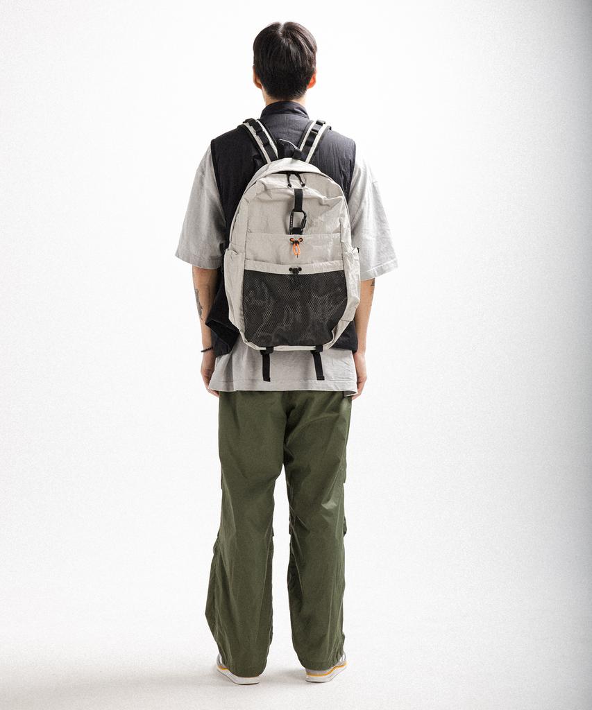 Aged Gray Daystring Backpack (Cool Grey)