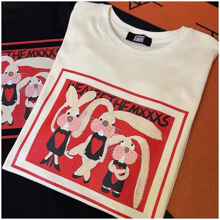 

Мультяшная футболка с коротким рукавом с принтом кролика женская 2025 ранняя весна и лето новый модный тренд бренд свободная хлопковая внутренняя майка M белый