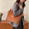 Solide PU Light Advanced Schultertaschen große Größe Reife Tasche Modetrend Reife Pendler zur Arbeit hochwertige Tasche