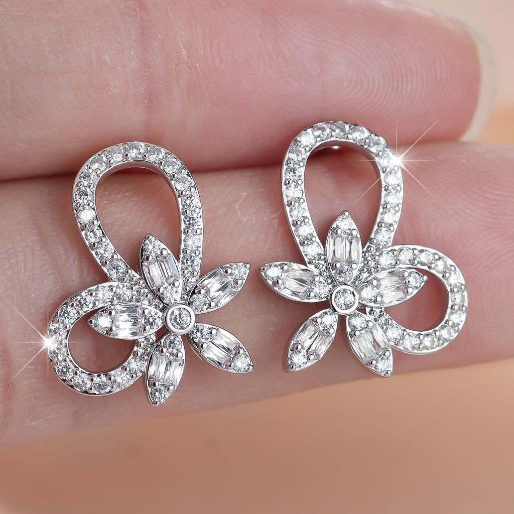 Cute Female White Zircon Silver Color Flower Stud Earrings Lovely Bridal Wedding Jewelry For Women