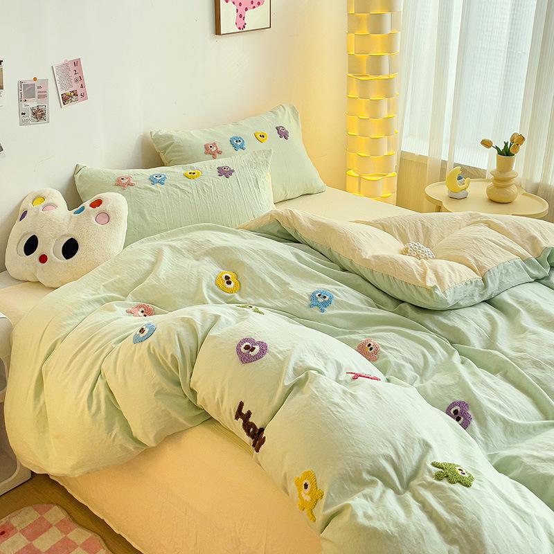 Ultra-soft Pure Cotton Four-piece Set Solid Color Soft and Comfortable Embroidered Four-piece Set Cartoon Skin-friendly Breathable Bedding