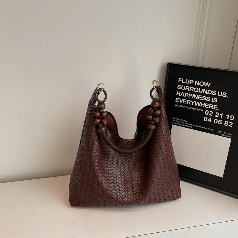 

Retro woven tote bag 2025 autumn new large-capacity commuter shoulder bag casual high-value underarm bag tide темно-коричневого