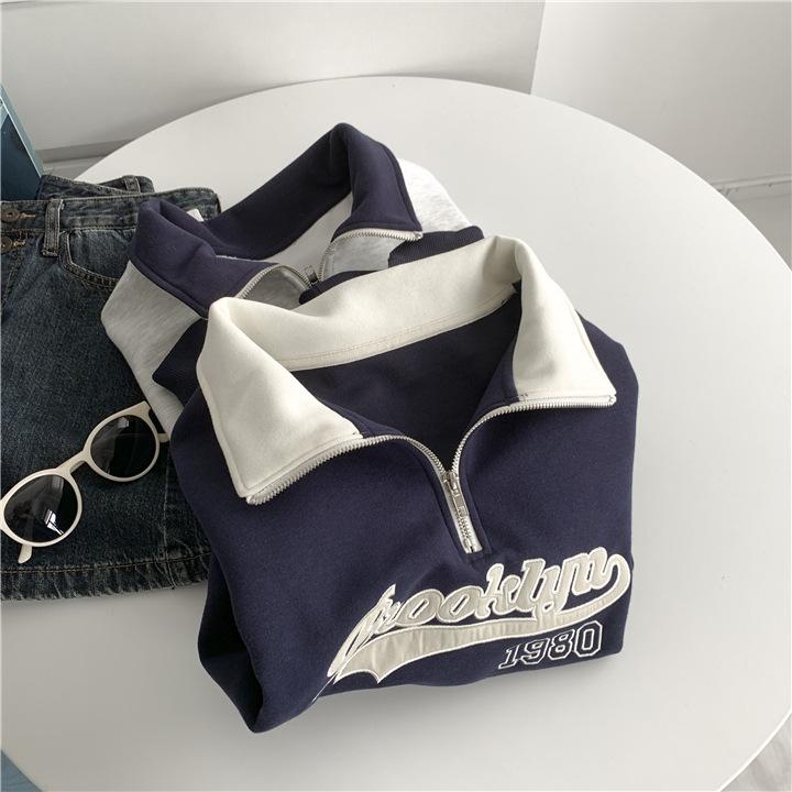 Women's Light Grey Retro Embroidered Casual Half-Zip Sweatshirt