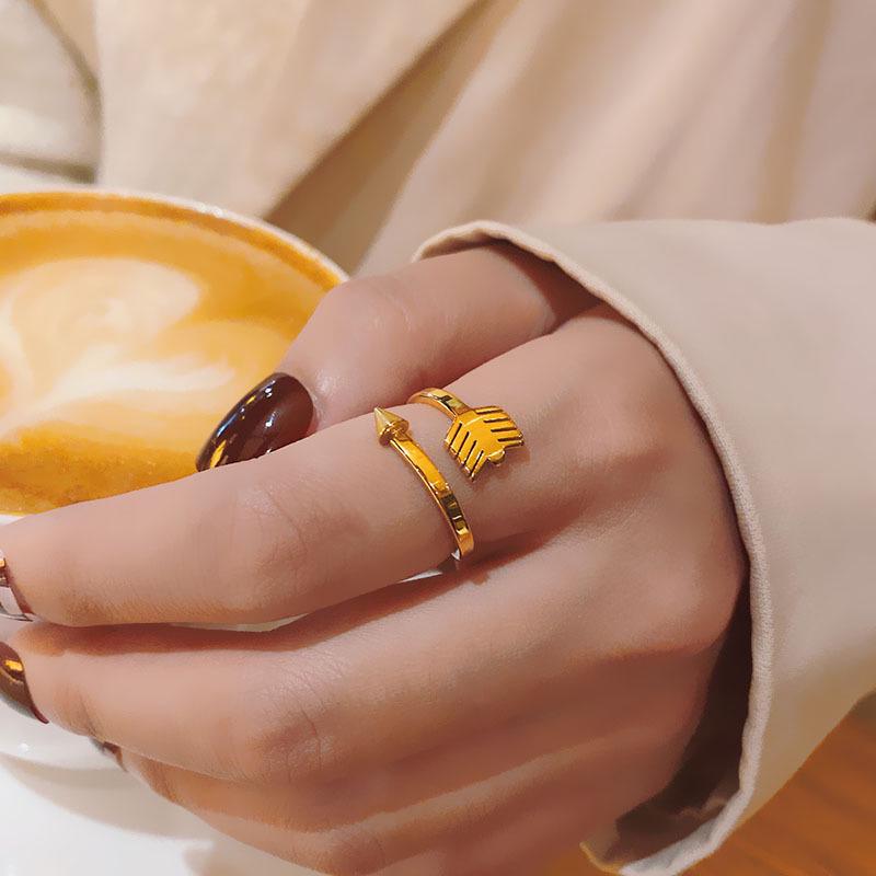 18k Gold Butterfly Love Titanium Steel Ring - European & American Trendy Women's Jewelry