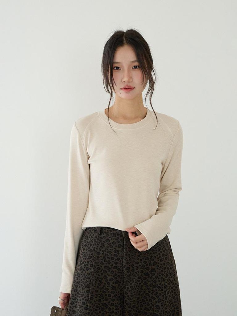 Solid Color Round Neck Long Sleeve Slim Fit Base Shirt for Women - Autumn/Winter 11096