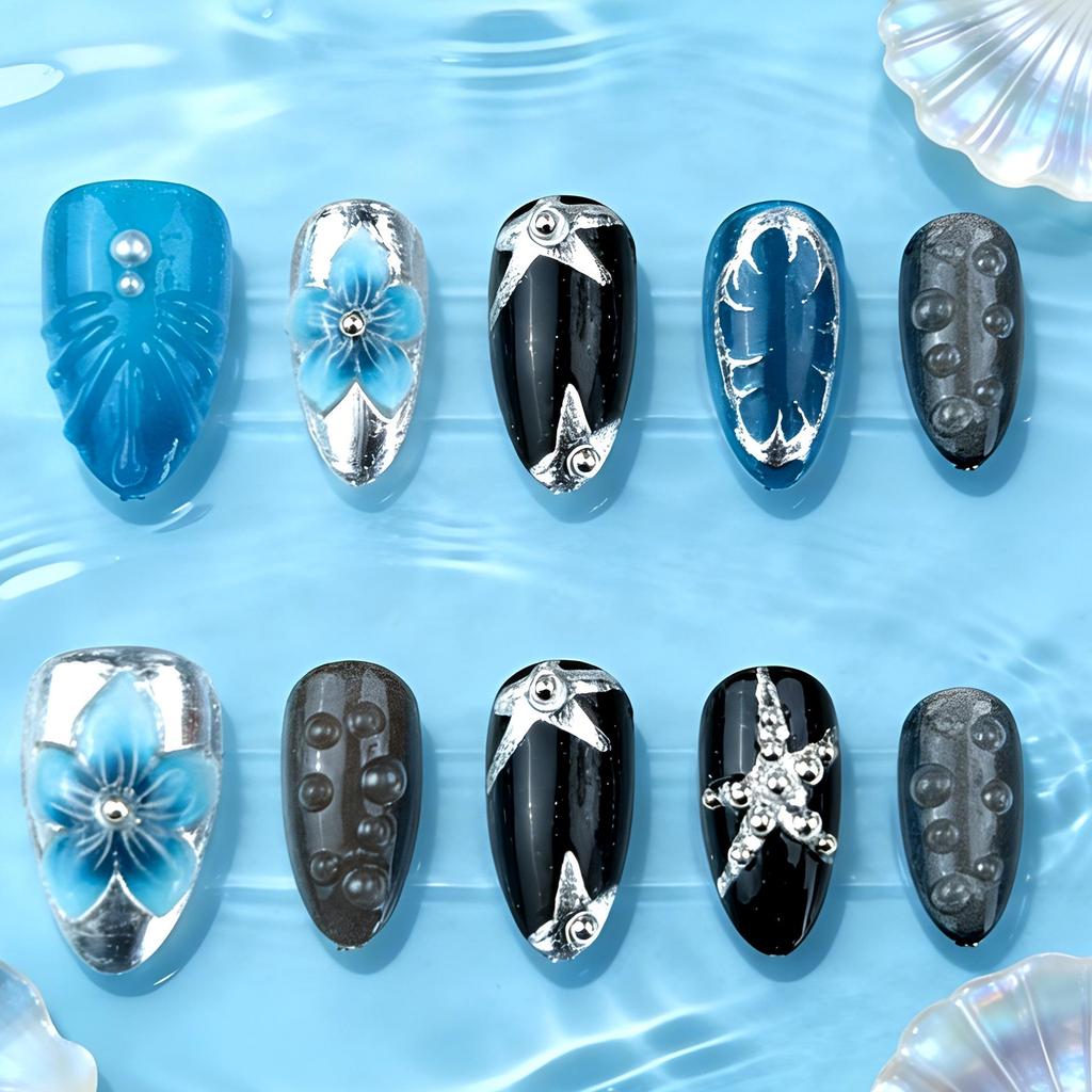 Gold-Plated Almond 3D Rhinestone Floral Nail Art Set (30 Pieces)