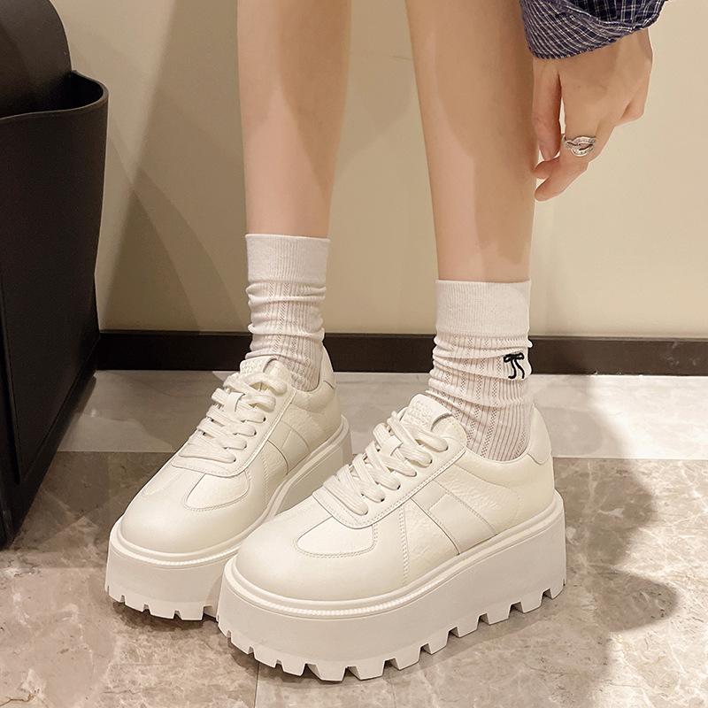 

sponge cake thick-soled small man height increase small white shoes women s spring new casual versatile German training shoes popular board shoes 35