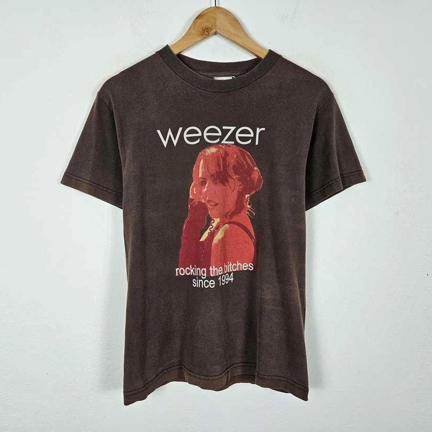 Weezer Rocking the Bitches since 1994 Dark Chocolate T Shirt Unisex XXL