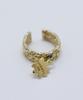 Bonbeau Flower Smile Twist Earcuff