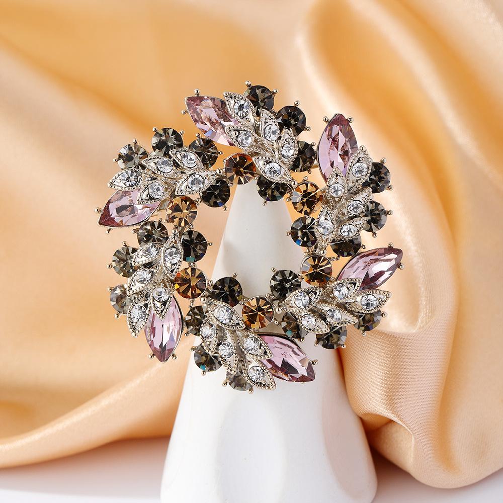 

Korean Version Of High-End Austrian Crystal Bauhinia Brooch Atmospheric Luxury Heavy Industry Corsage Coat Suit Women S Accessories