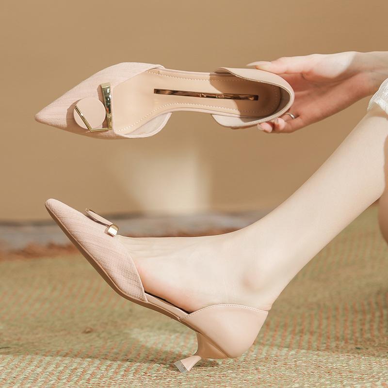 185-8 Szycie skóry mały pachnący wiatr ażurowe damskie buty temperament odświeżający letnie damskie buty szpiczasty cienki obcas temperamentowe buty na co dzień