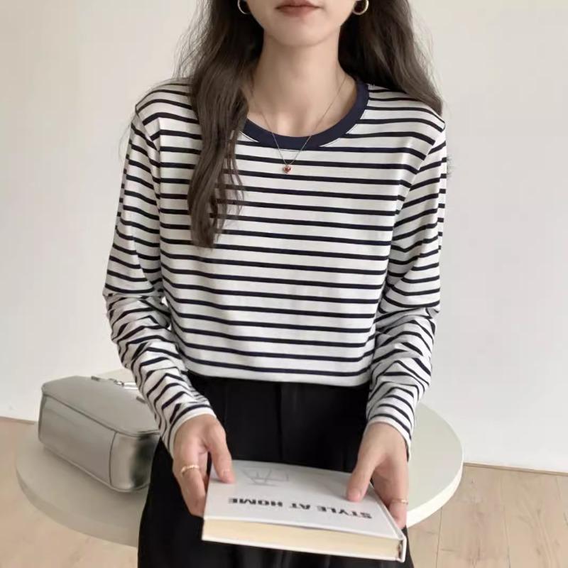 Fruit Green Striped Color Matching Round Neck Long-sleeved T-shirt Women's Spring Loose and Thin Temperament Commuter Bottoming Top