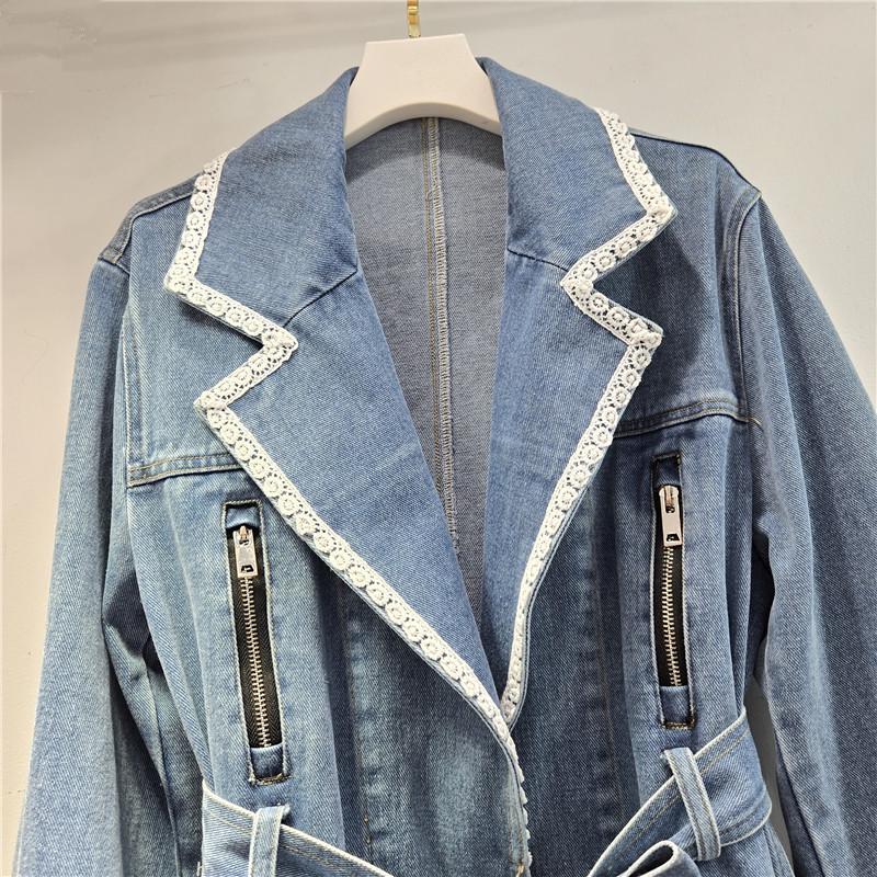 2026 Europäischer Frühling Reiche Mädchen Denim & Spitze Reversmantel