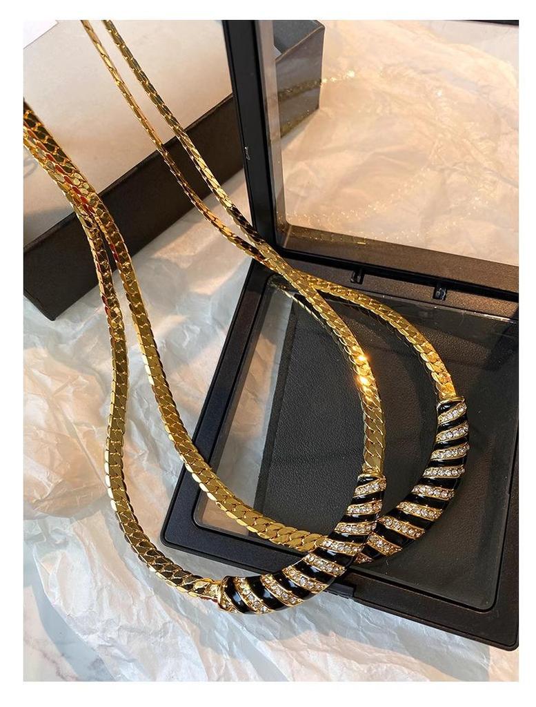 Vintage High-End Zircon-Inlaid Geometric Snake Bone Choker Necklace