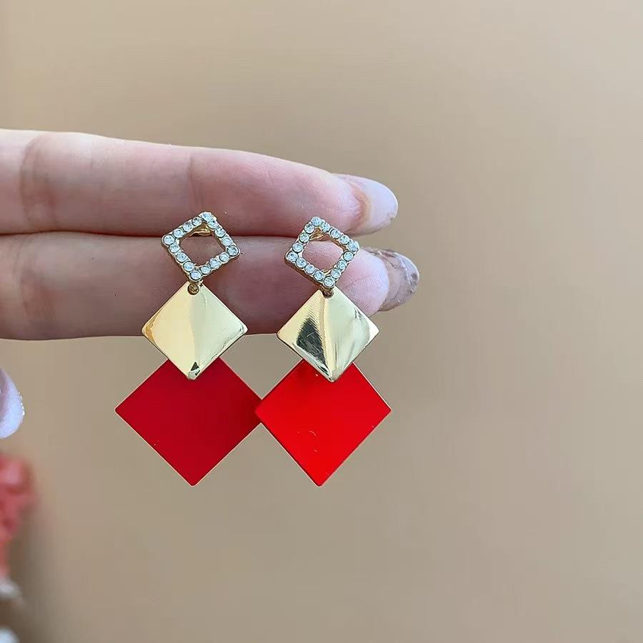 Cercei Ancola Roșu Argintiu Geometrici cu Picătură de Ulei - Modă Retro Manșete de Urechi High-End pentru Femei