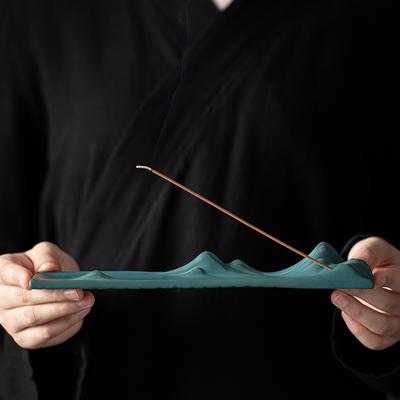 Ręcznie robiony ceramiczny uchwyt na kadzidło w kształcie góry Minimalistyczny elegancki rzemieślniczy uchwyt na kadzidło w patyczkach Palnik do kadzidła Prezent do medytacji dla niej