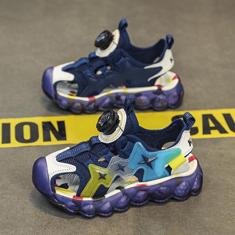 

Нові дитячі літні повсякденні босоніжки з обертовою пряжкою з м’якою підошвою, спортивне взуття, діти, студенти, хлопчики та дівчатка, зручні кросівки 39 темно-синього кольору