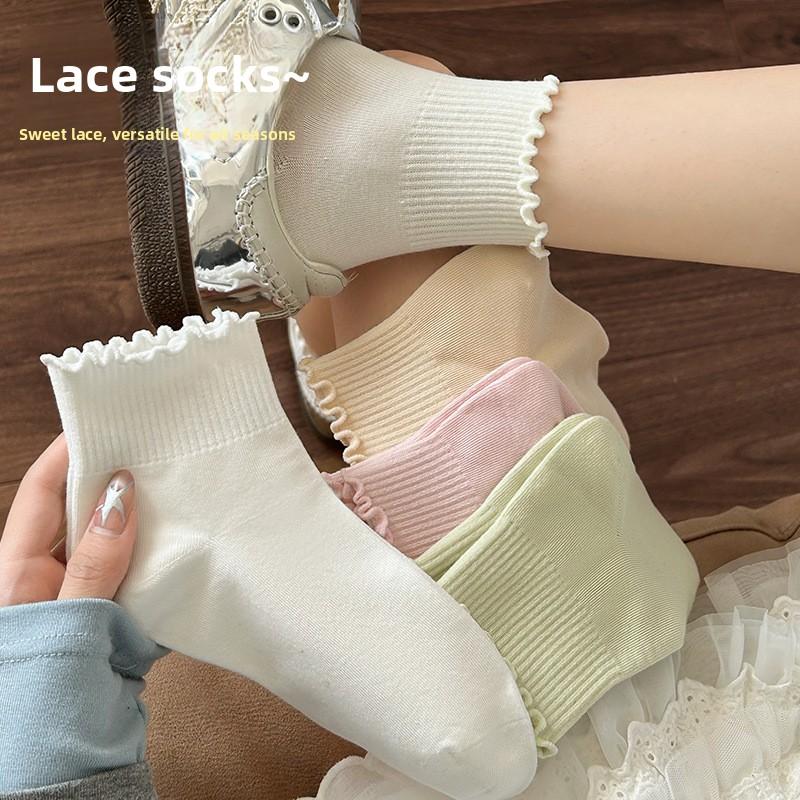 Female Spring and Autumn Sweet Solid Color Wood Ear Lace Medium Tube Cotton Socks