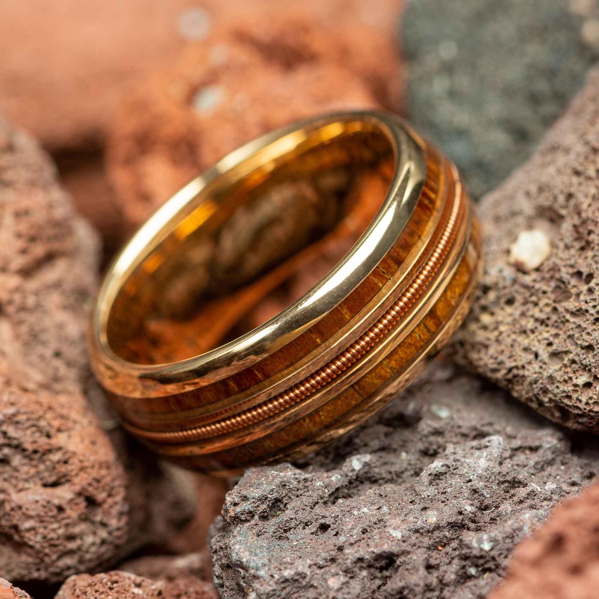 Modische 8mm Roségoldfarbene Edelstahl Gitarrensaitenringe für Herren mit Hawaiianischem Koa-Holz-Inlay Eheringe Schmuck Geschenke 13 brown