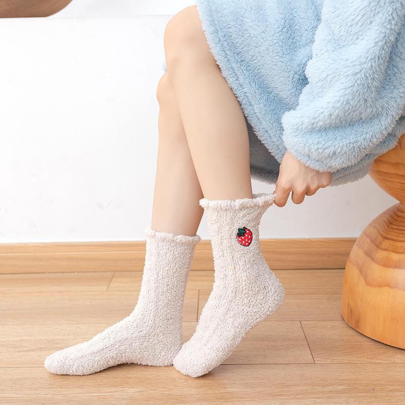 Women In Autumn and Winter Add Velvet and Thick Warm Home Floor Moon Son Non Slip In Tube Socks