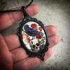 Gothic Black Oval Baroque Lace Painting Crow Skull Glass Pendant Leather Rope Chain Necklace for Women Men Hallowmas Jewelry