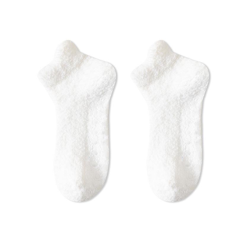 

Женские короткие носки из кораллового флиса с нескользящей подошвой - Повседневные напольные носки для осени и зимы с точечной подошвой One Size 35-39 белый