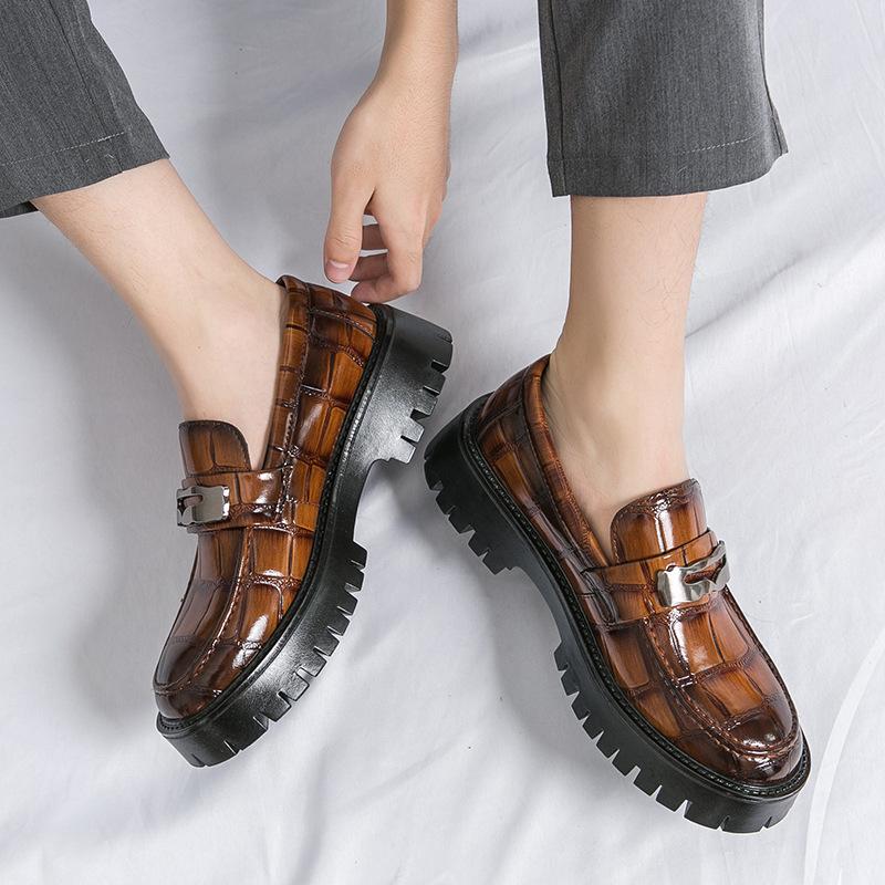 

22 new thick-soled heightening crocodile pattern casual big-headed leather shoes thick-heeled hair stylist trendy shoes 46 коричневий