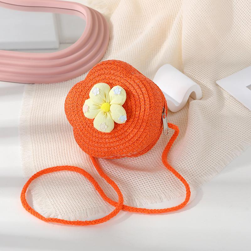 Süße florale Sommer-Strohhut-gewebte Crossbody-Mini-Tasche 2025