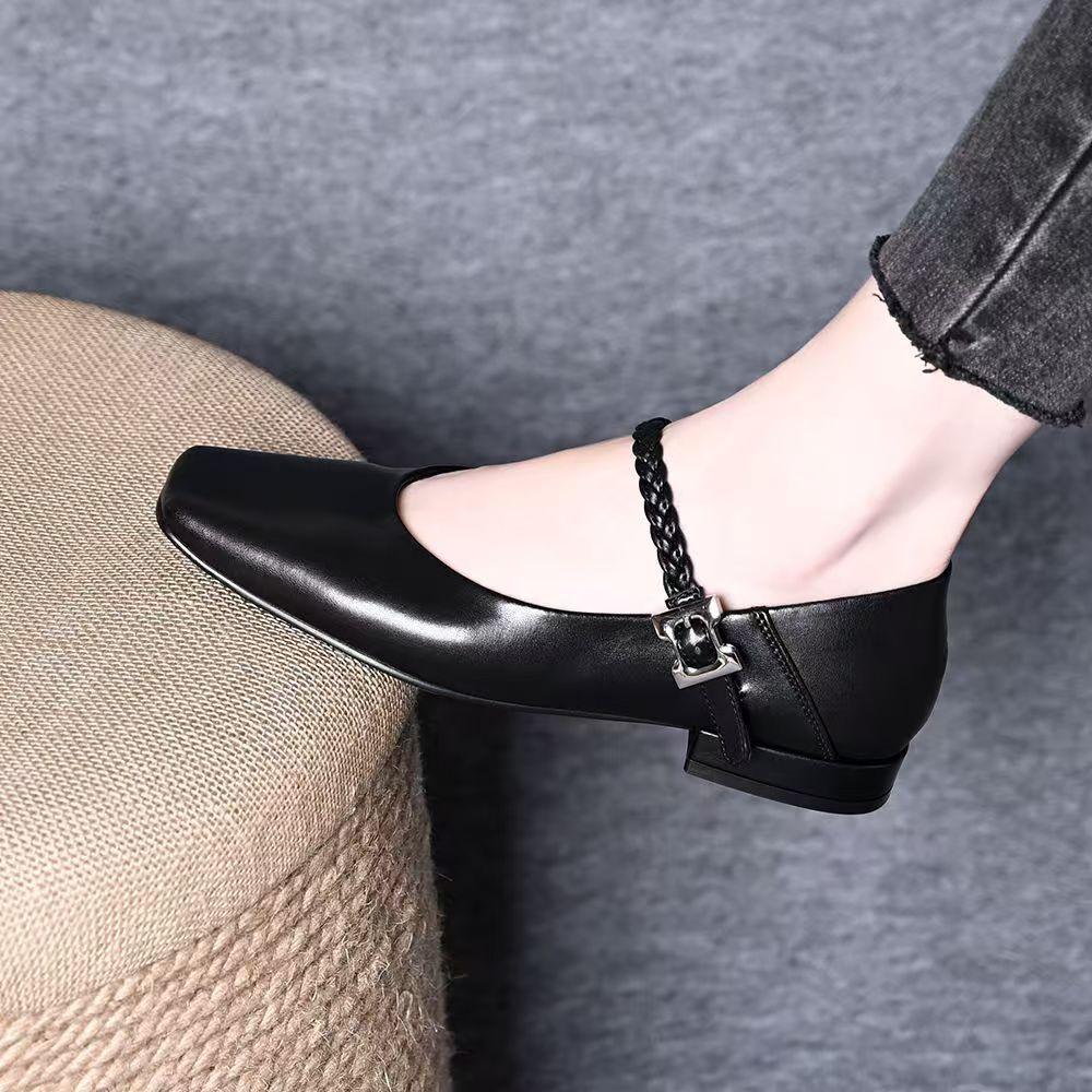 Mary Jane Damenschuhe weiches Leder Französisch Frühling und Sommer neu Retro eckige Spitze flacher Ausschnitt Ein-Wort-Schnalle mit dickem Absatz Pendeln einzeln