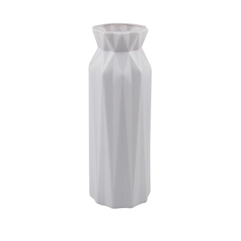 Nordic Style Round Plastic Vase - Fashionable, Simple, Anti-Fall Porcelain Imitation for Home Decoration and Flower Arrangements.
