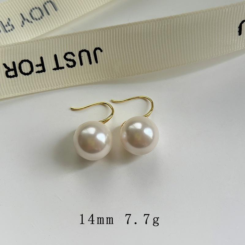 Pearl earrings women's niche unique earrings new earrings fashion commuter ear hooks high-end temperament earrings