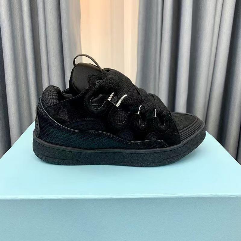 Shoes women's new casual versatile couple skateboard shoes shoes bread breathable and light