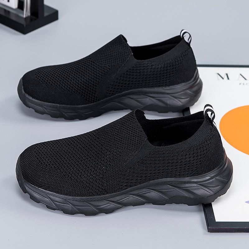 Men's and Women's Walking Shoes Fashionable New Mesh Breathable Casual Shoes Breathable Sports Shuttle Soft Soled Women's Shoes