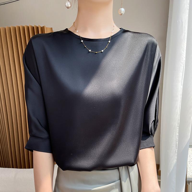Round Neck Acetic Acid Satin Thin Draping Niche Design Sense 7-quarter Sleeve Summer Everyday Relaxed Fit Short-sleeved Base Top