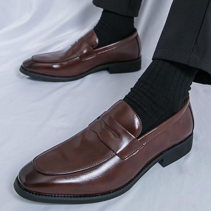 New Black Brown Penny  Loafers Men Pointed Patent Leather Casual Shoes Wedding Dress Homecoming Footwear Zapatos Hombre