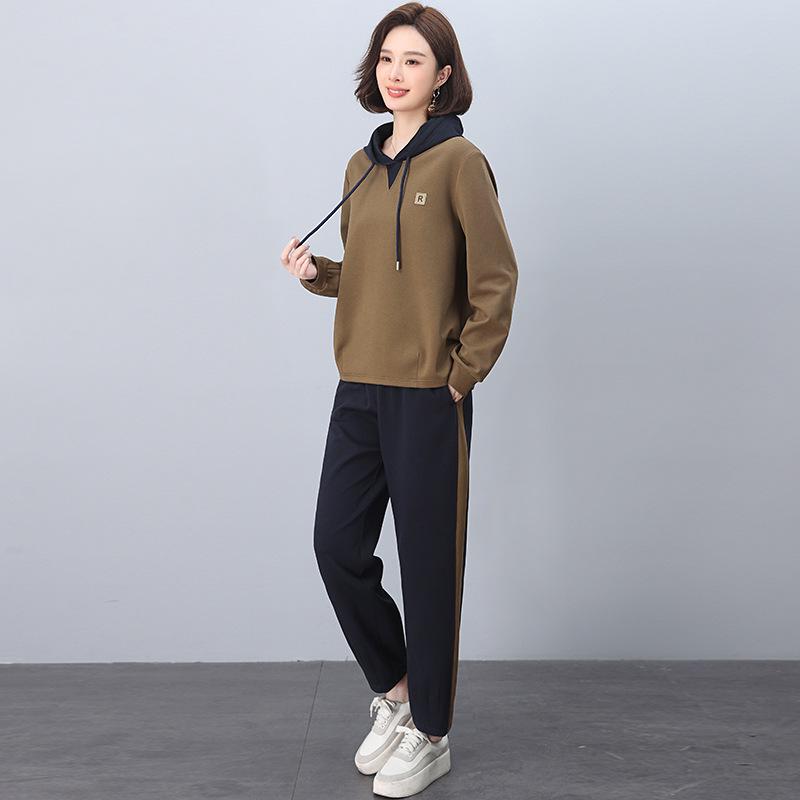 Women's Petite Fashion Tracksuit - Spring 2025 Little Fragrance Style Two-Piece Set
