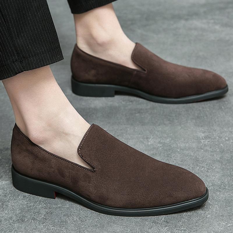 Retro Nowa Moda Zamszowe Skórzane Mokasyny Męskie Szpiczaste Czarne Brązowe Buty Codzienne Suknia Ślubna Buty na Powrót do Domu Zapatos Hombre