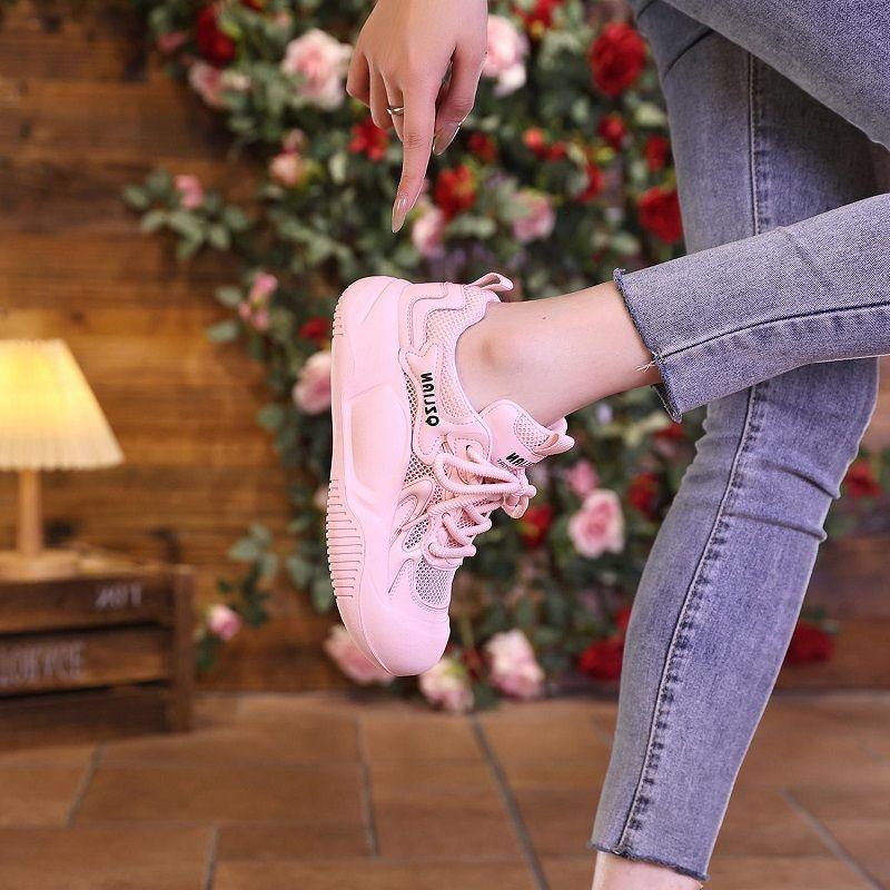 

Popular Korean version mesh breathable thick baseplate shoes women s 2025 summer new color matching versatile casual sports shoes women s tide 40 розовый
