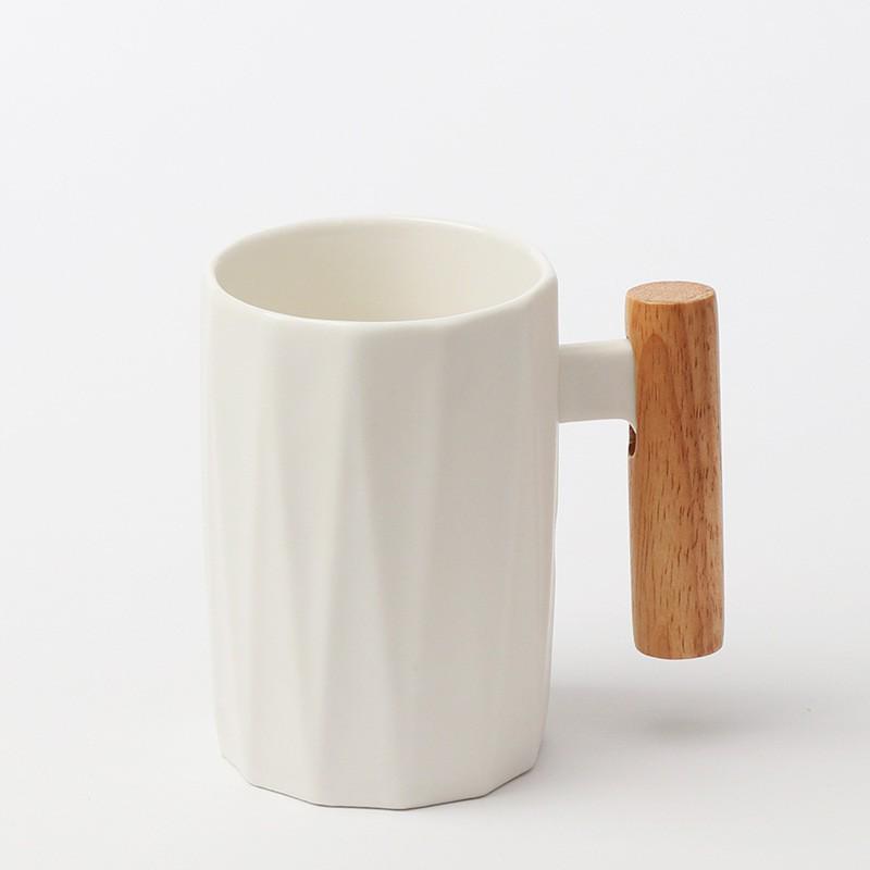Nordische Keramiktasse mit Holzgriff - Ideal für das Büro, für Kaffee oder als Geschenk